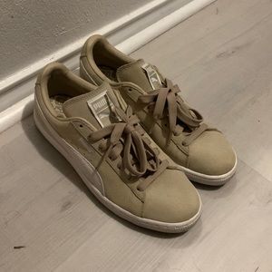 Like New Puma Suedes